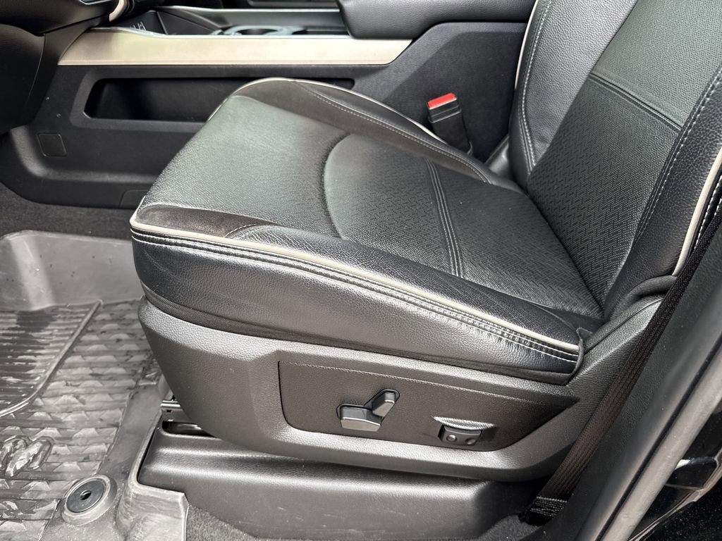 Used 2024 RAM 3500 Laramie image 14