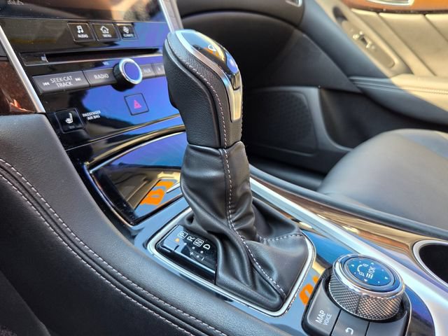 Used 2018 INFINITI Q50 Luxe w/ Essential Package (3.0T Luxe) AWD/4WD image 19