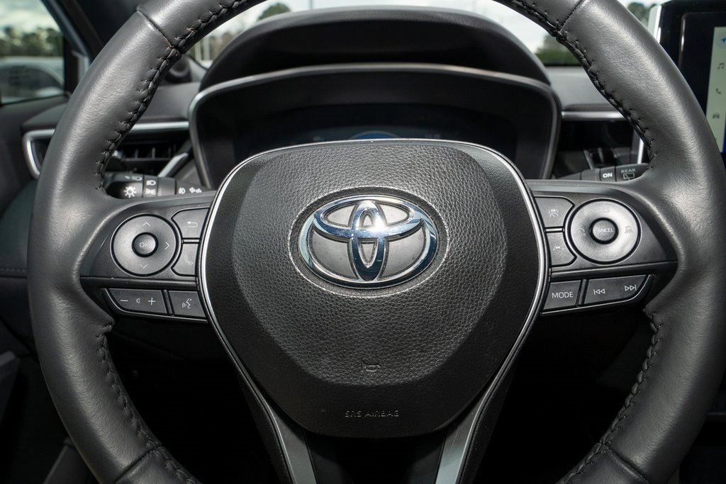 Certified 2024 Toyota Corolla Cross XSE image 18