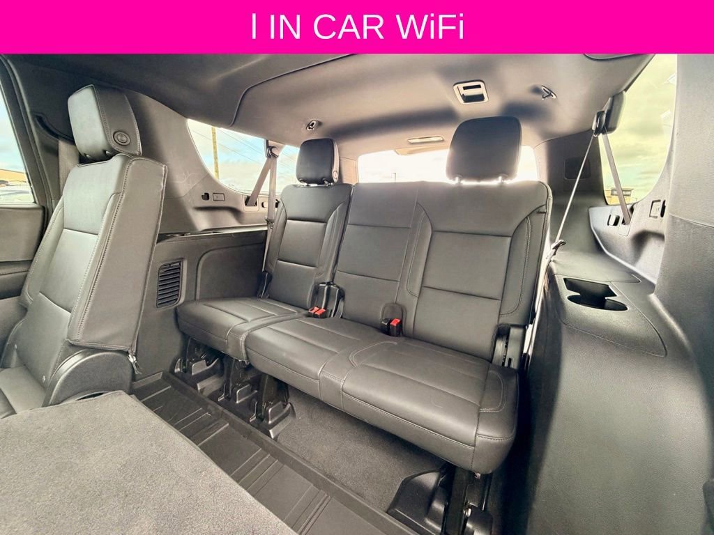 Used 2025 Chevrolet Suburban Z71 image 18