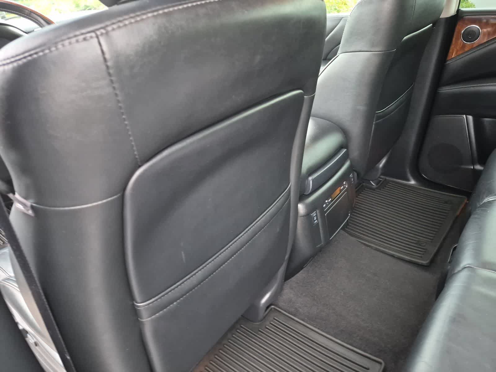 Used 2015 INFINITI QX80 4WD w/ Deluxe Technology Package image 18