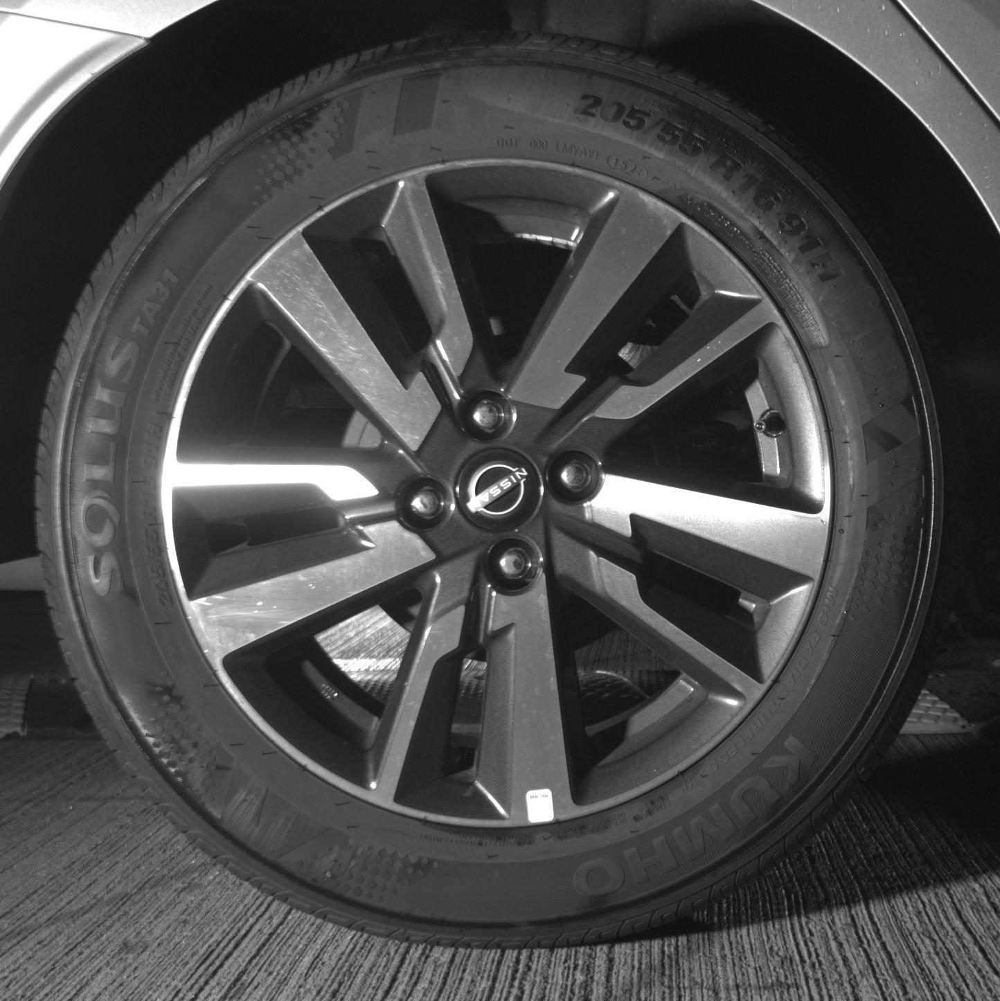 Used 2025 Nissan Versa SV image 15