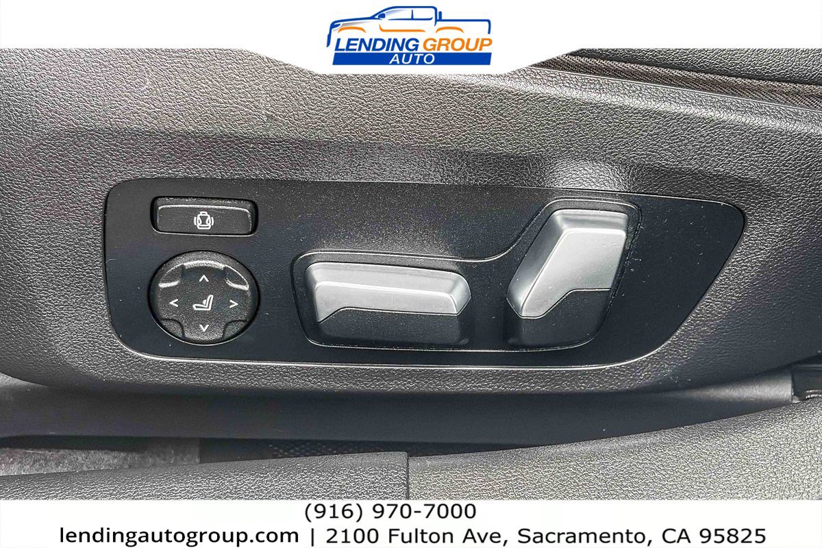 Used 2019 BMW 330i Sedan w/ Convenience Package RWD image 20