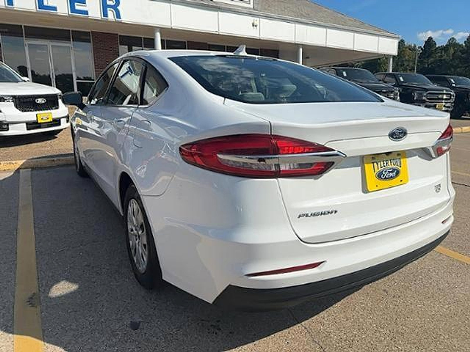 Used 2020 Ford Fusion S image 6