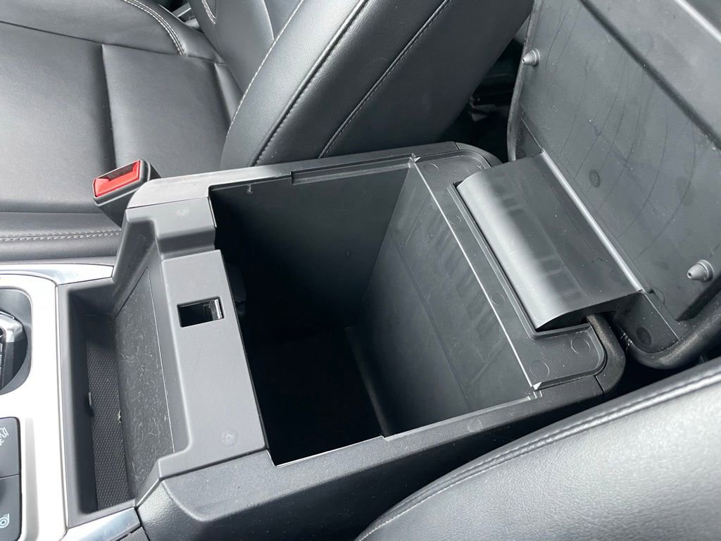 Used 2023 Ford Explorer XLT w/ Equipment Group 202A image 50