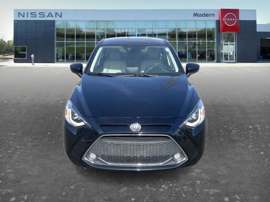 Used 2019 Toyota Yaris XLE image 2