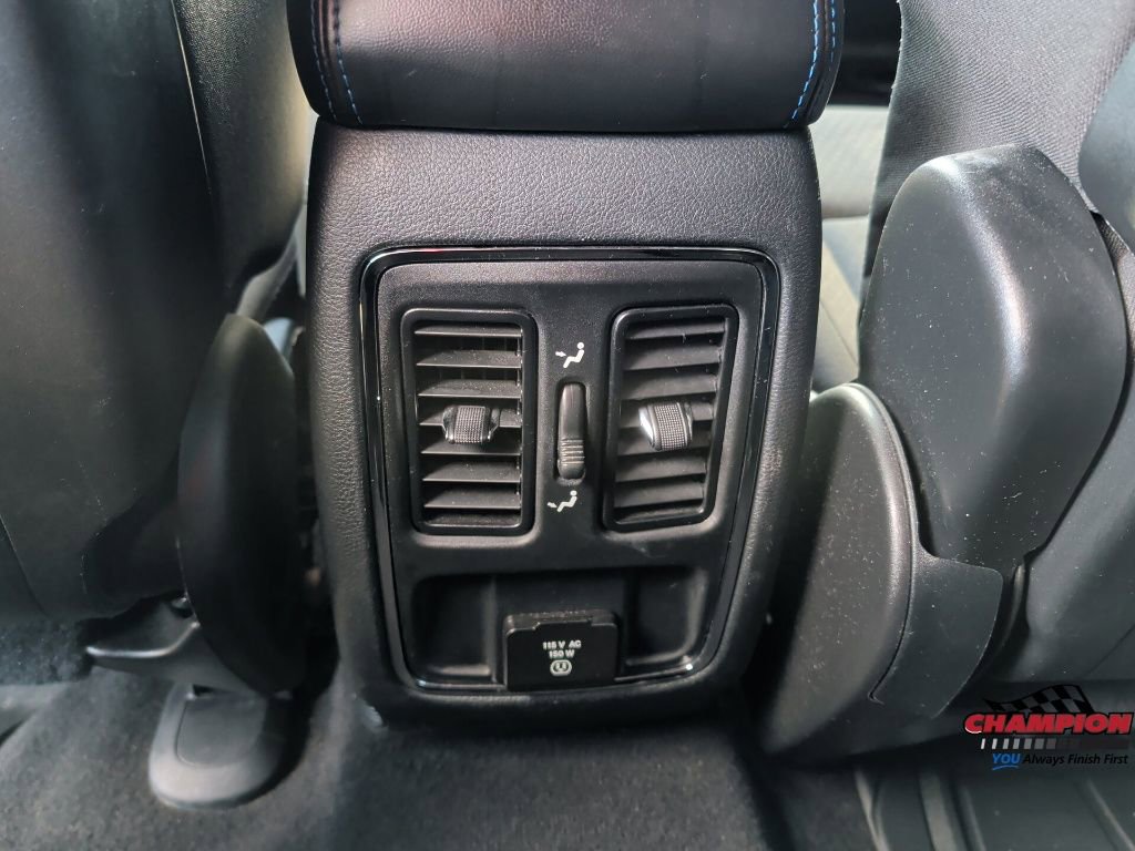 Used 2020 Jeep Grand Cherokee Laredo image 25