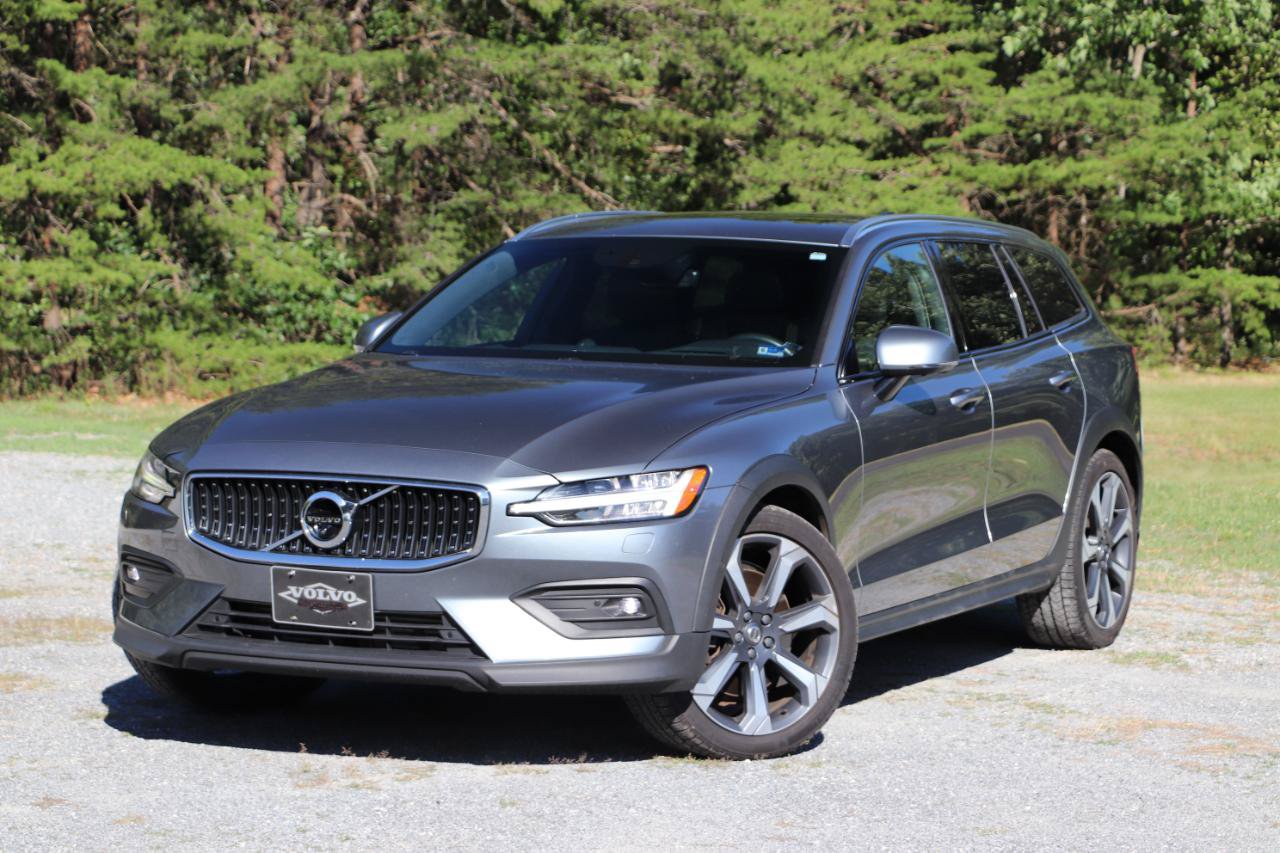 Used 2019 Volvo V60 T5 Cross Country AWD/4WD image 41