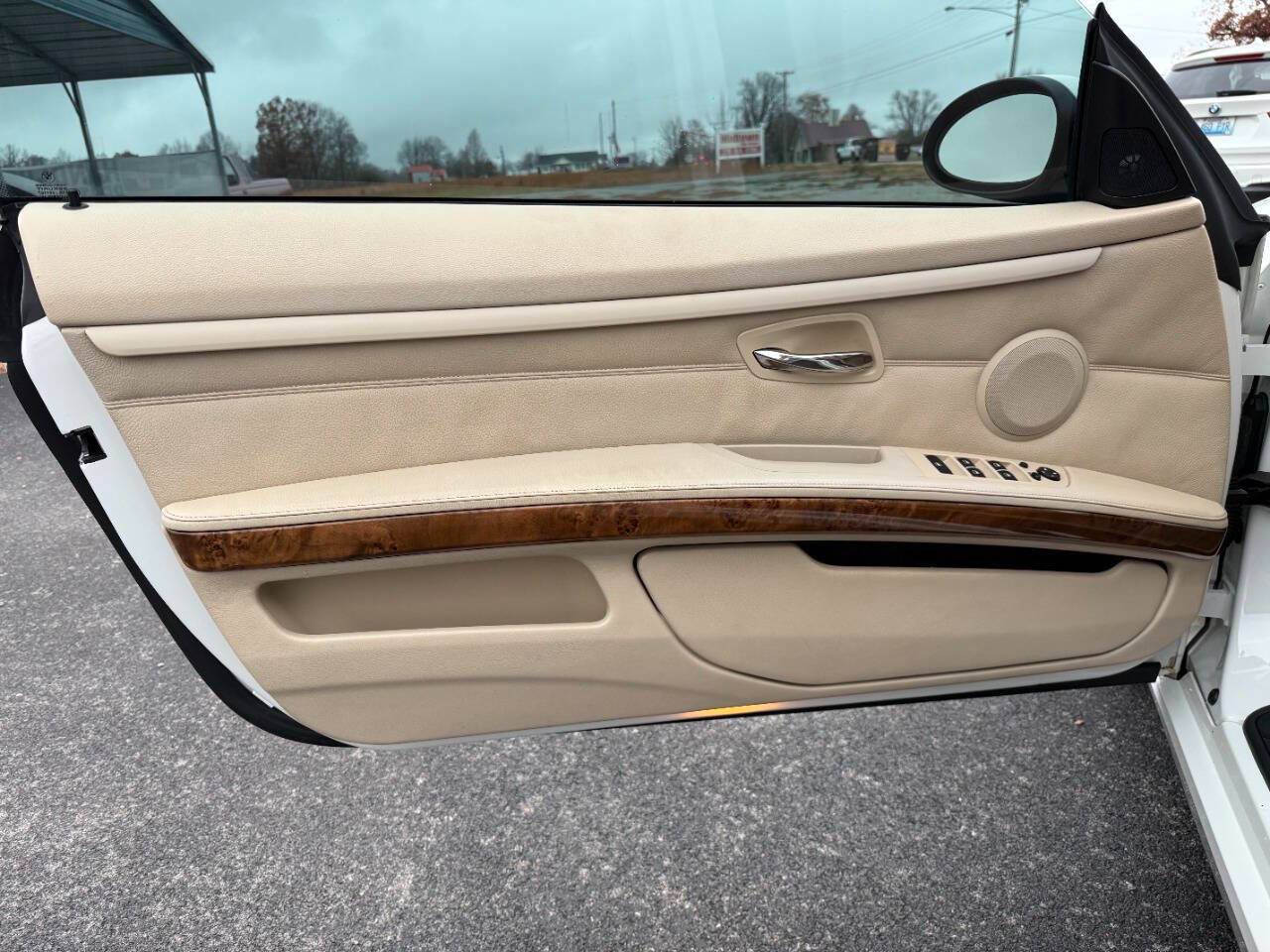 Used 2007 BMW 335i Convertible image 29