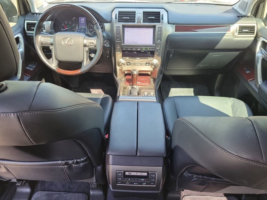 Used 2019 Lexus GX 460 Premium image 16