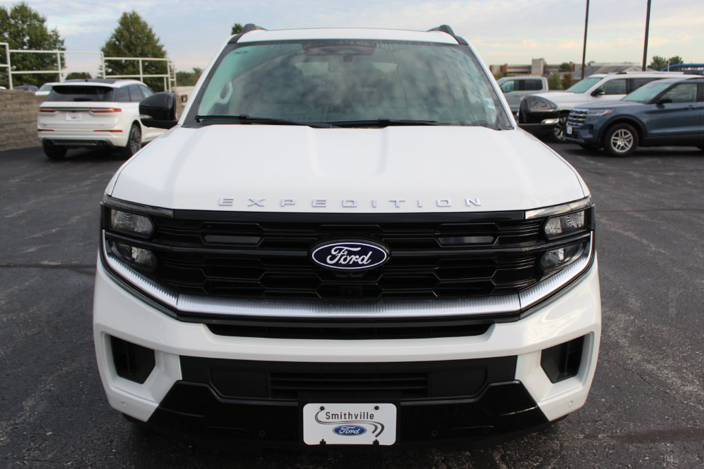 New 2027 Ford Expedition Platinum w/ Driver's Package AWD/4WD image 8