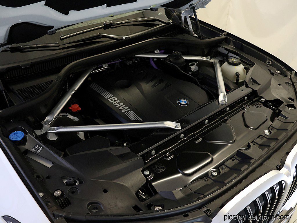 Certified 2024 BMW X7 xDrive40i w/ M Sport Package image 39