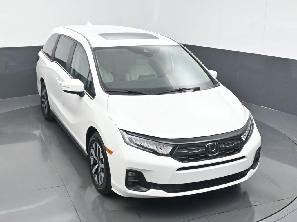 Certified 2026 Honda Odyssey EX-L image 3