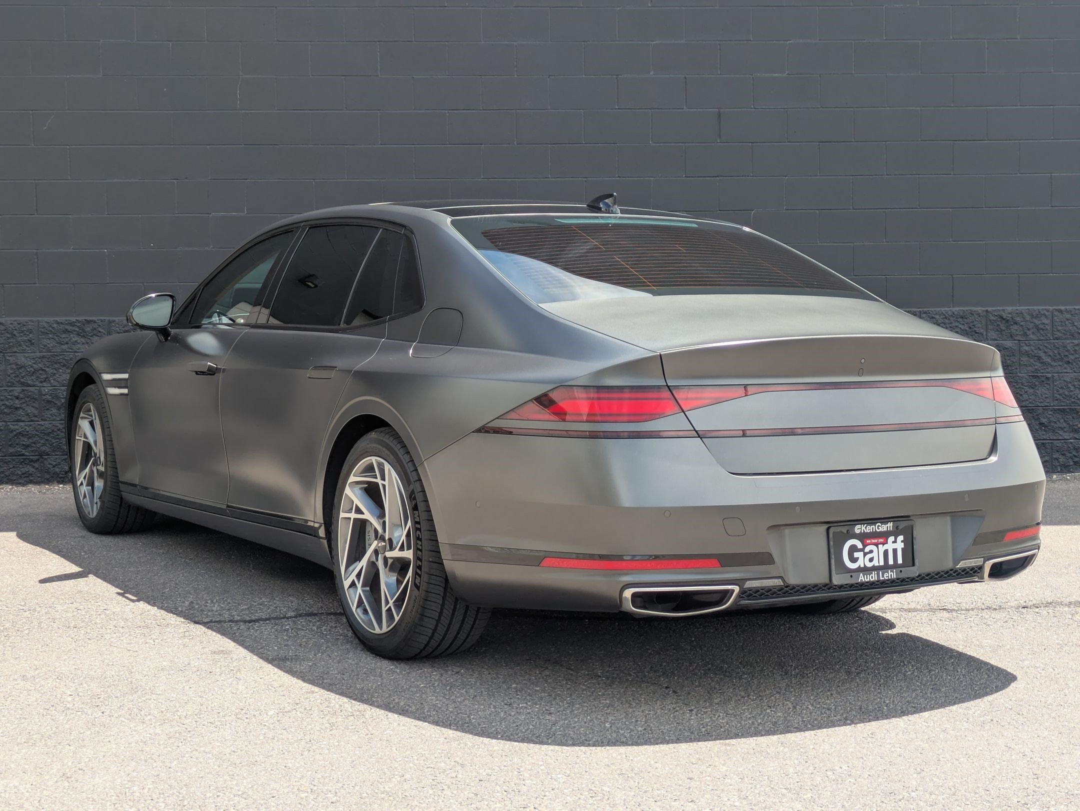 Used 2023 Genesis G90 3.5T AWD/4WD image 7