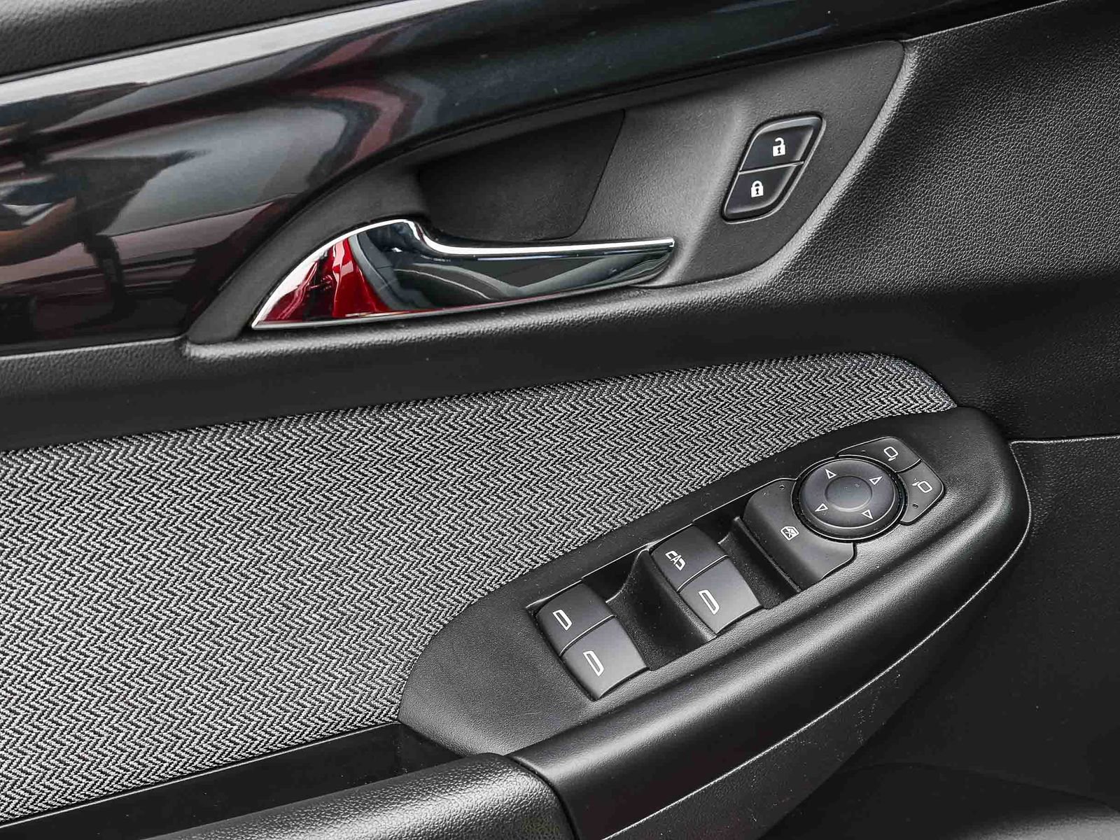 Used 2024 Chevrolet TrailBlazer LS w/ LS Confidence Package FWD image 22