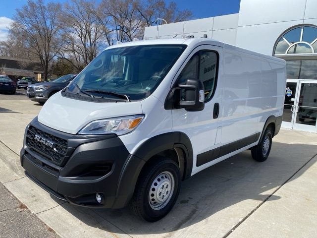 Used 2025 RAM ProMaster 2500 w/ Convenience Group FWD image 8