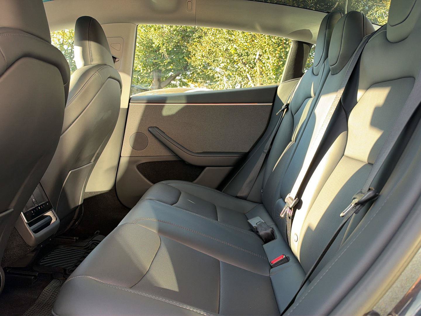 Used 2025 Tesla Model 3 Long Range RWD image 19
