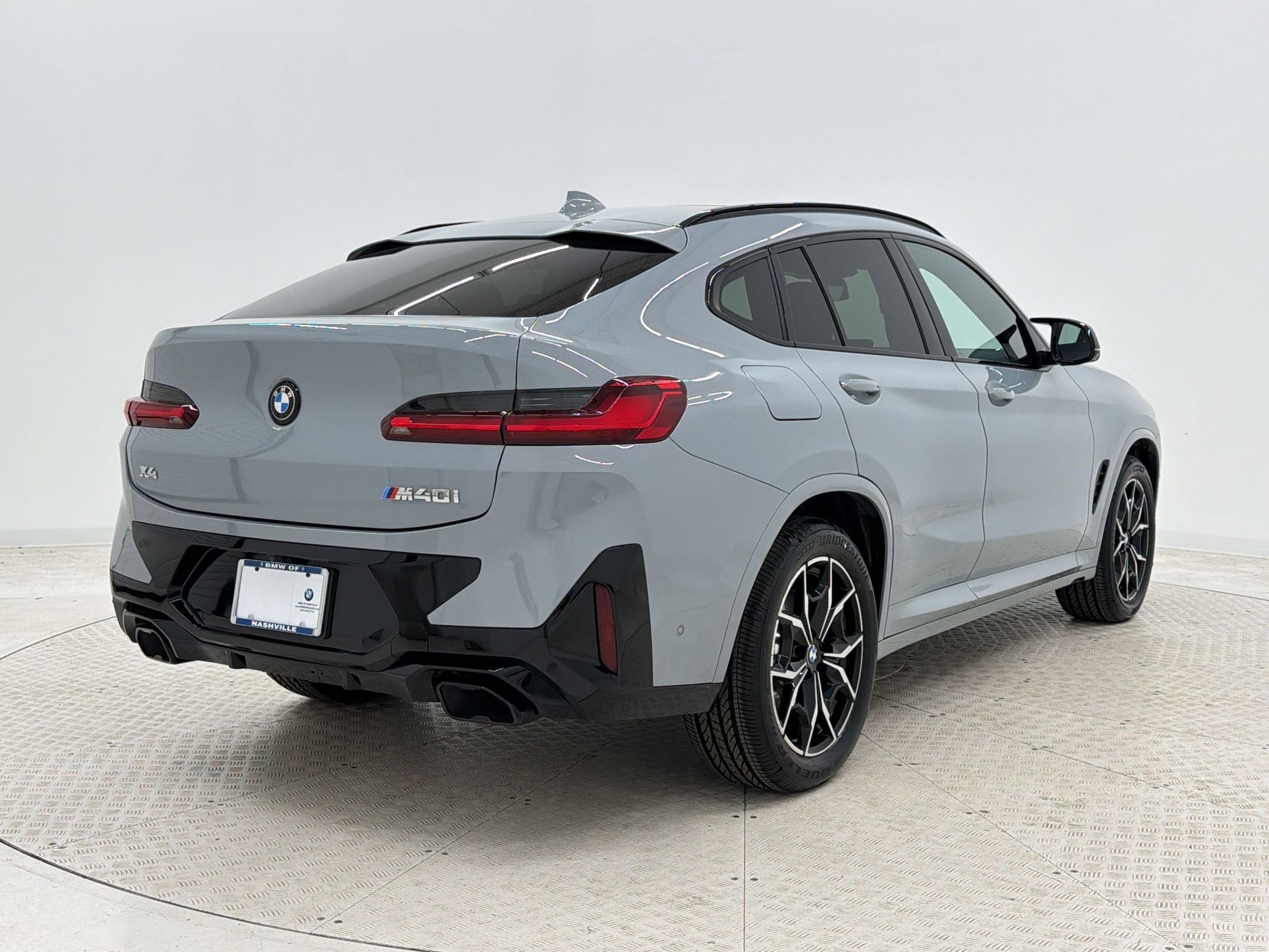 Certified 2023 BMW X4 M40i w/ Premium Package image 9