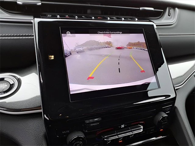 Used 2023 Jeep Grand Cherokee L Laredo image 19