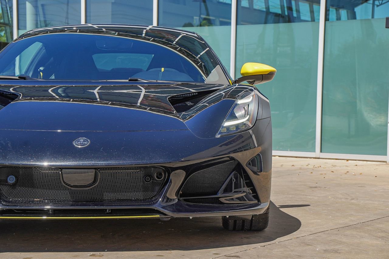 New 2026 Lotus Emira SE image 5