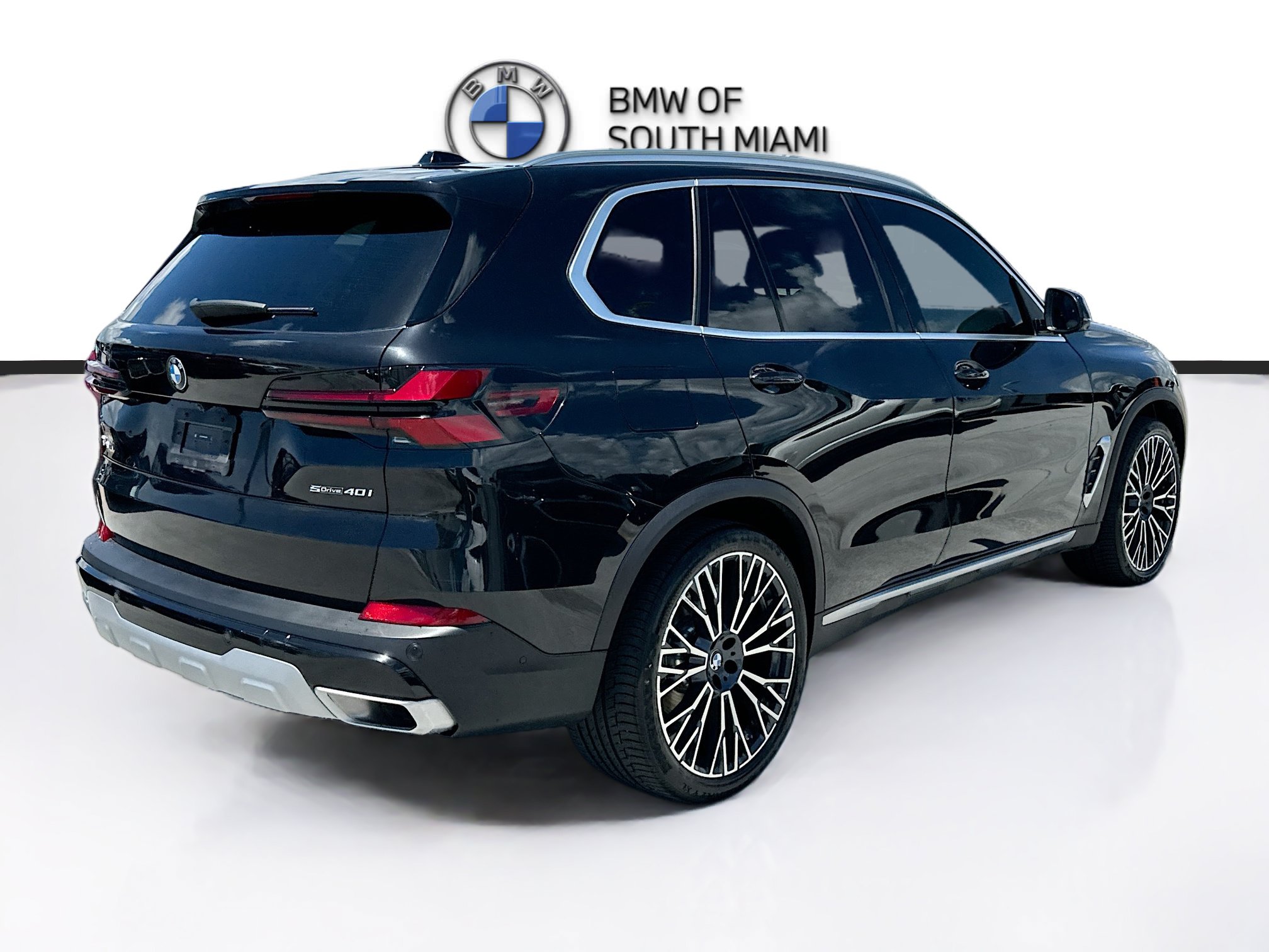 Certified 2024 BMW X5 sDrive40i w/ Parking Assistance Package RWD image 7