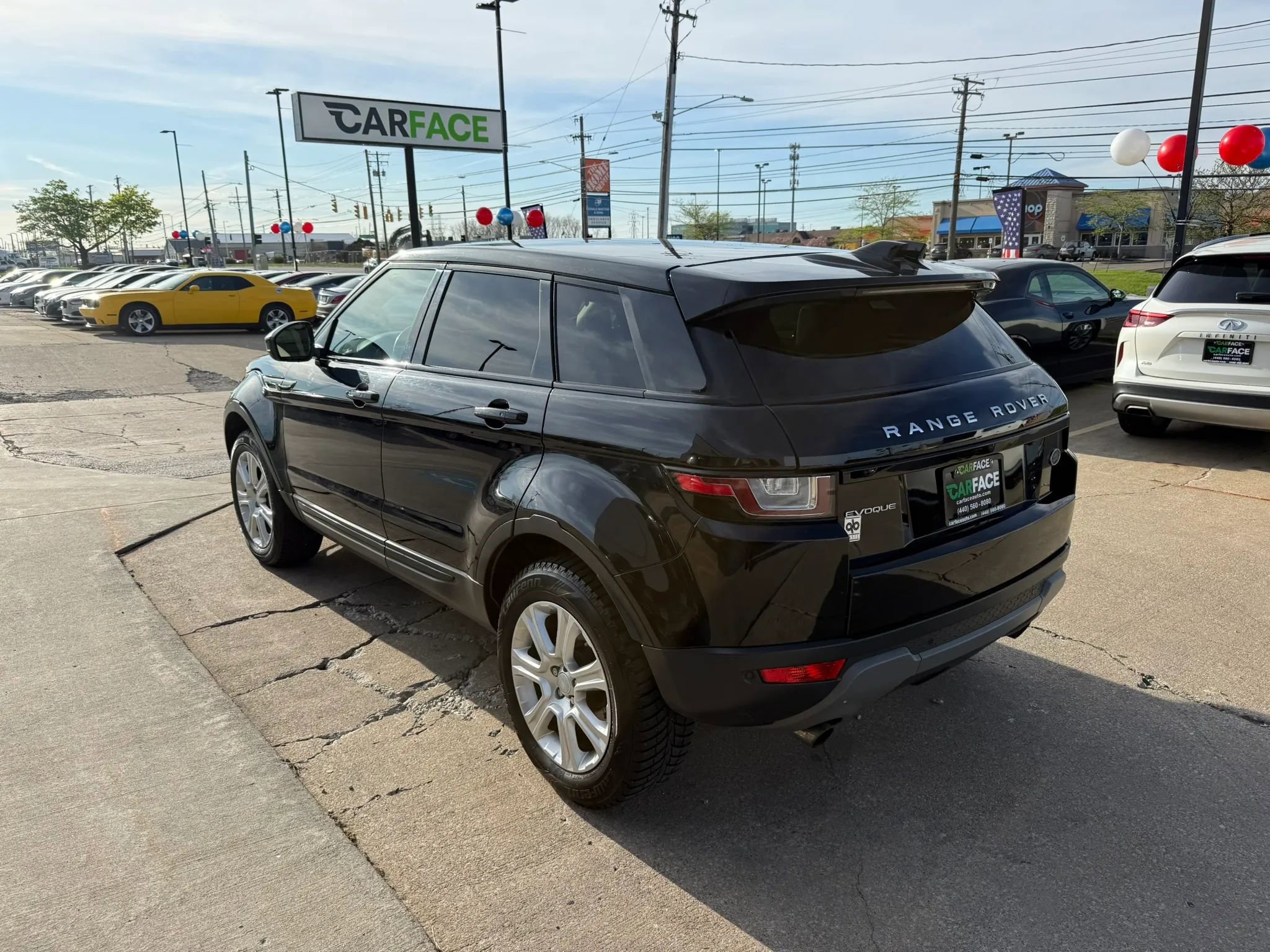 Used 2017 Land Rover Range Rover Evoque SE AWD/4WD image 8