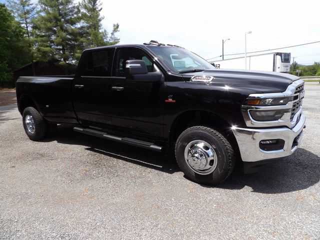 New 2026 RAM 3500 Tradesman AWD/4WD image 6