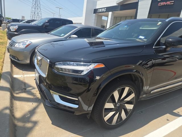 Used 2024 Volvo XC90 T8 Ultimate AWD/4WD image 2