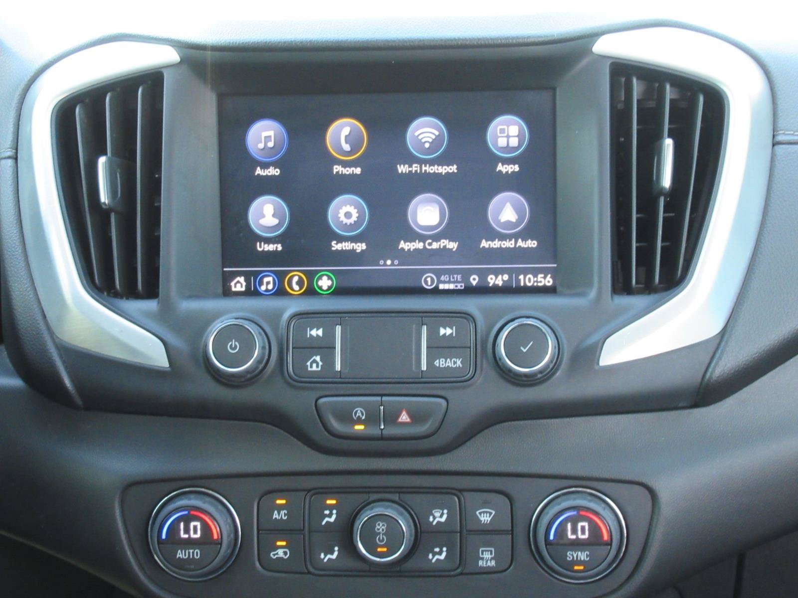Used 2024 GMC Terrain SLT AWD/4WD image 16