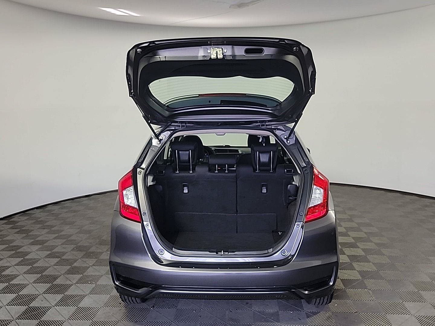 Used 2018 Honda Fit EX image 8