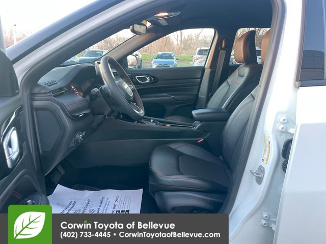 Used 2026 Jeep Compass Trailhawk image 11