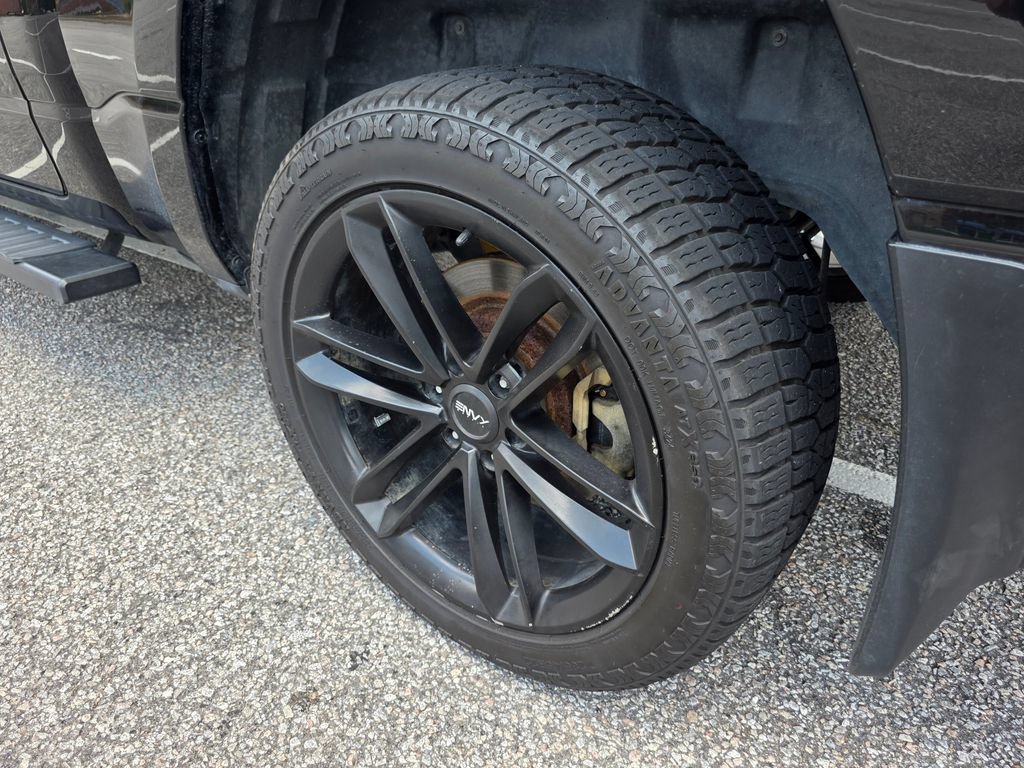 Used 2019 RAM 1500 Sport w/ Black Appearance Package AWD/4WD image 31