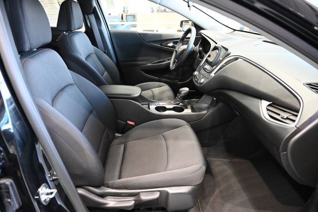 Used 2024 Chevrolet Malibu RS FWD image 10