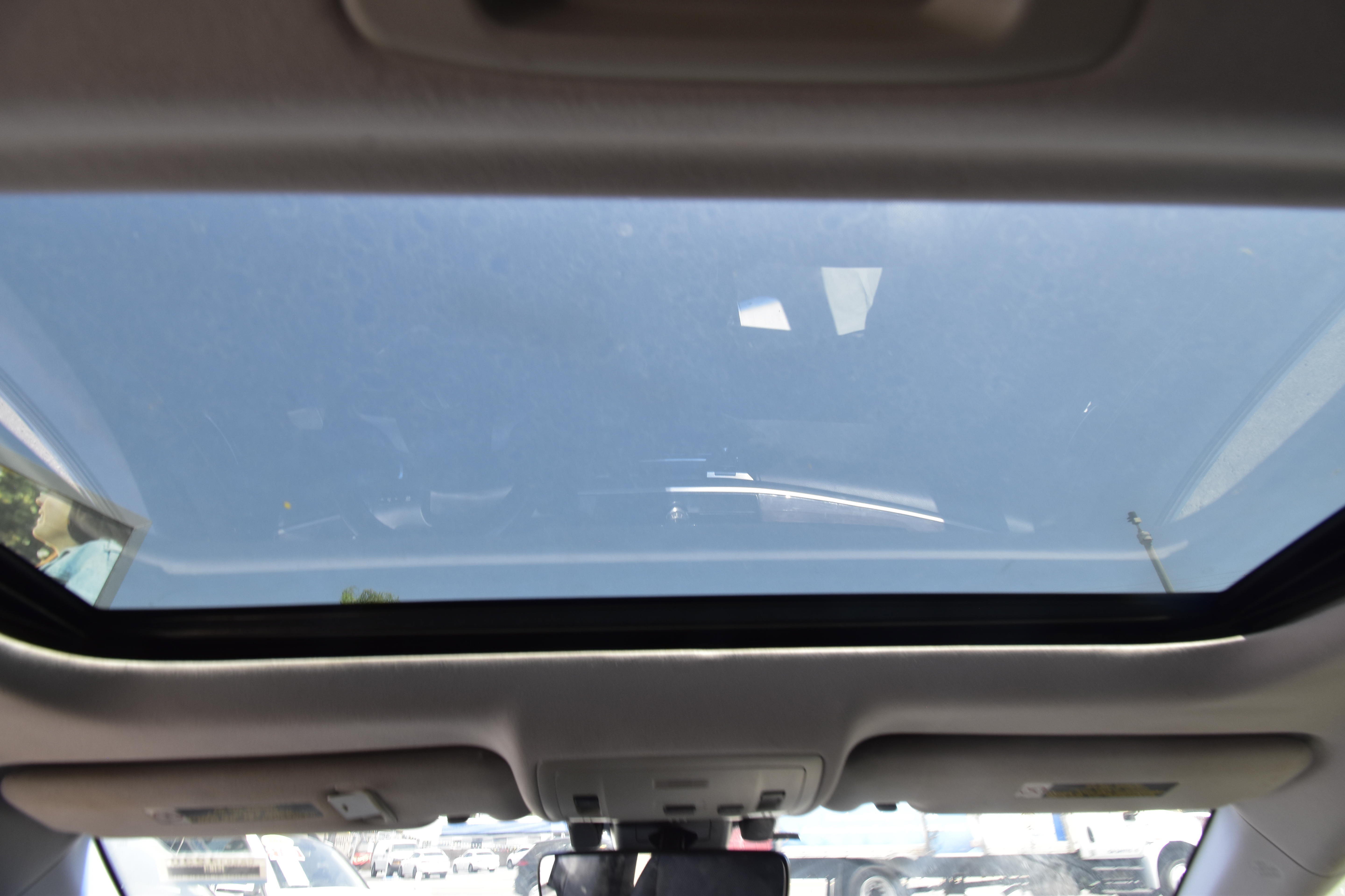 Used 2016 Lexus ES 300h w/ Navigation System Package FWD image 20