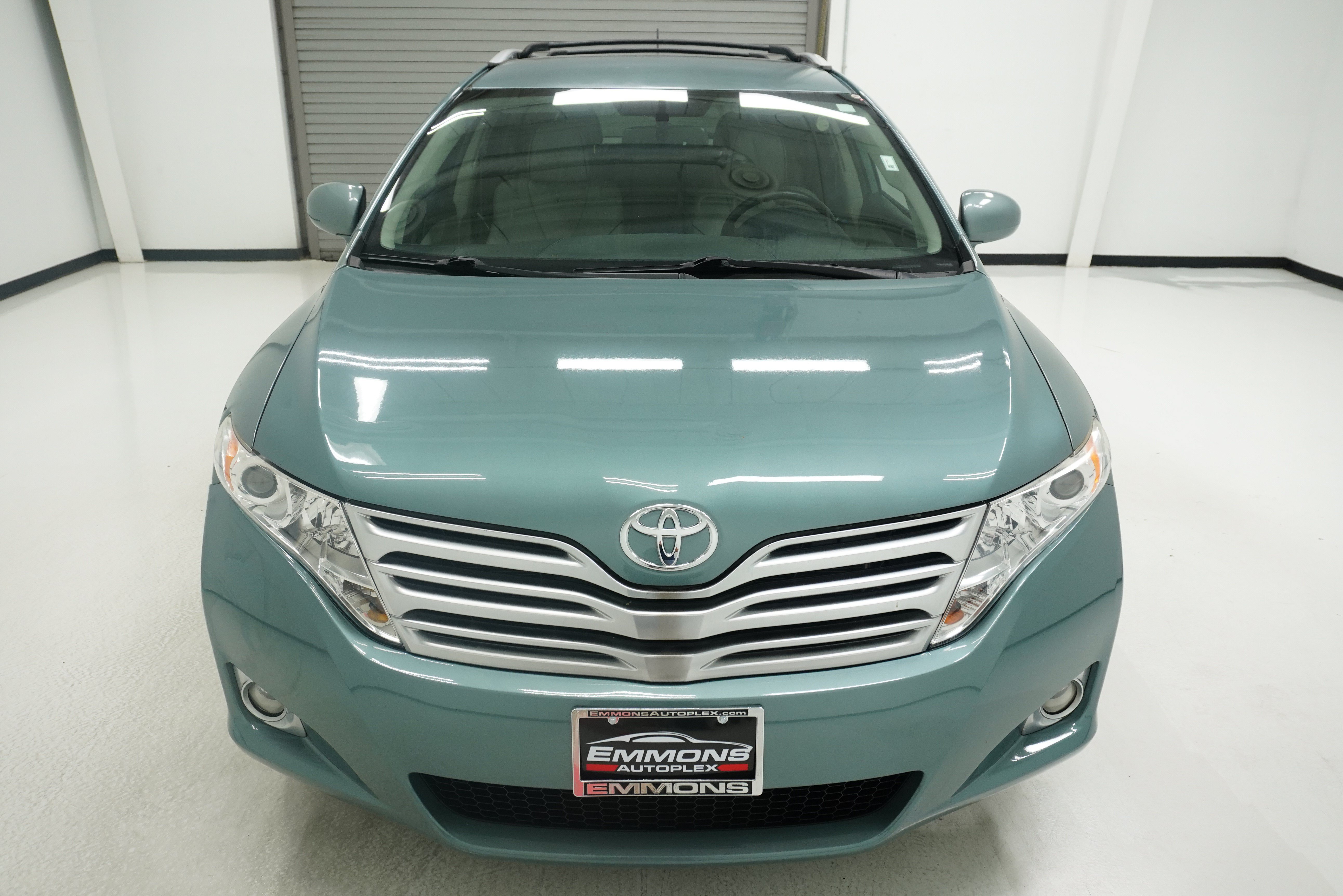 Used 2010 Toyota Venza FWD image 2