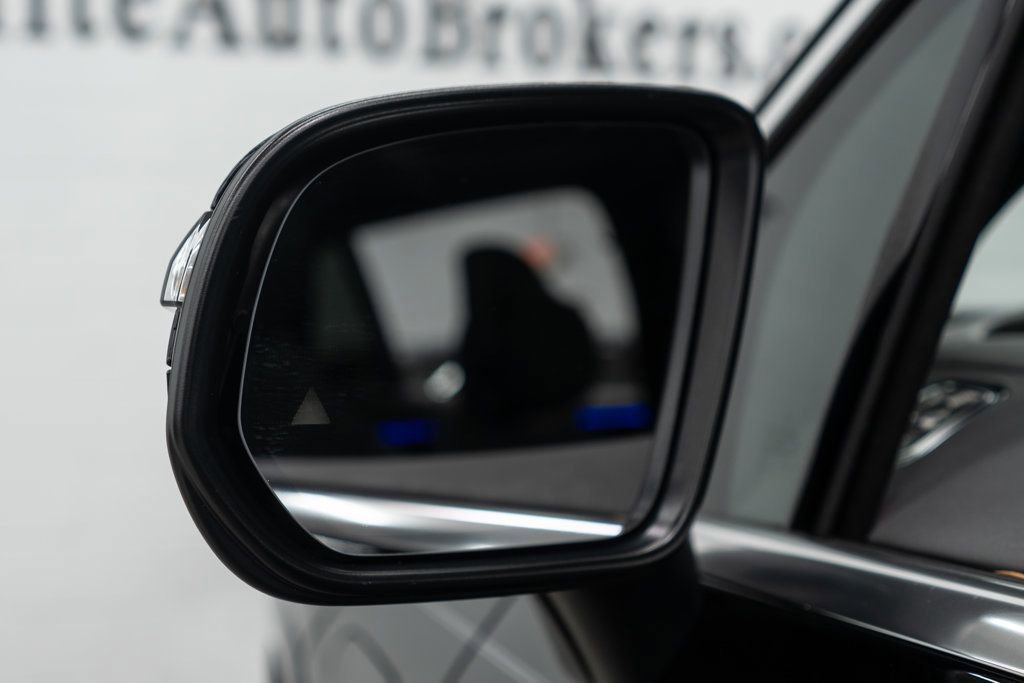 Used 2023 Mercedes-Benz EQS 580 4MATIC SUV w/ Exclusive Trim Package image 55