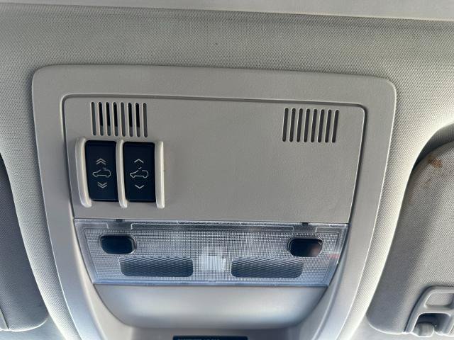 Used 2012 Chevrolet Suburban LT AWD/4WD image 32