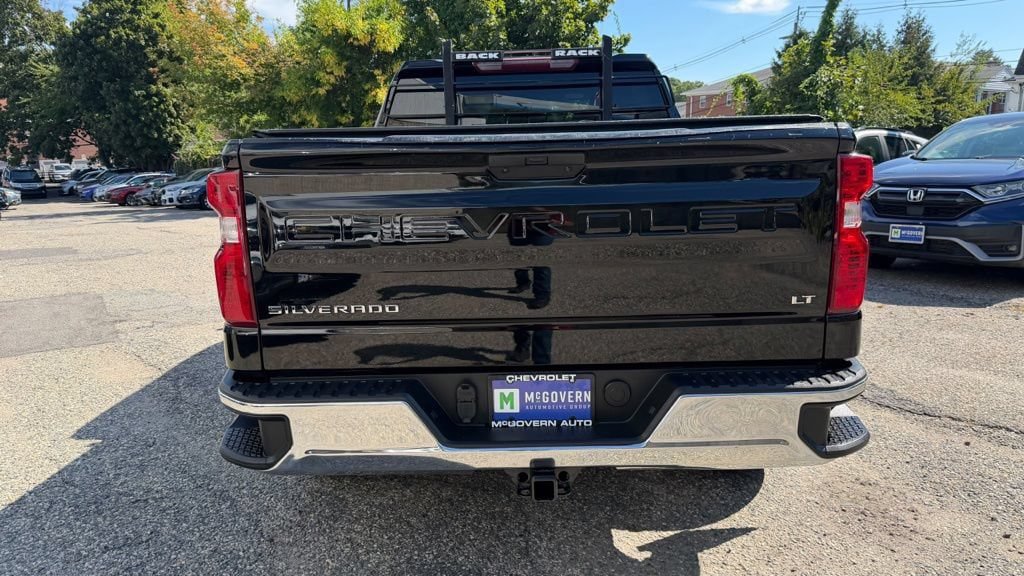 Used 2021 Chevrolet Silverado 1500 LT AWD/4WD image 5