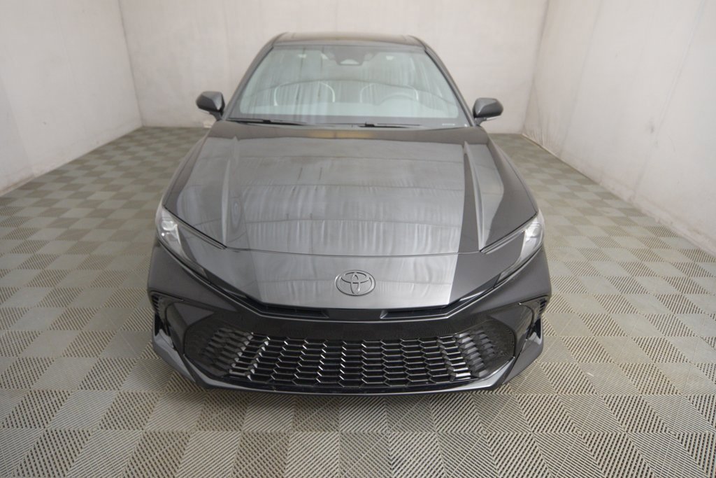 New 2026 Toyota Camry Hybrid image 2