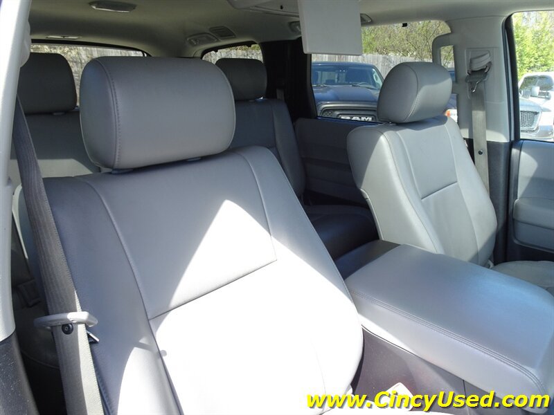Used 2015 Toyota Sequoia Limited AWD/4WD image 18