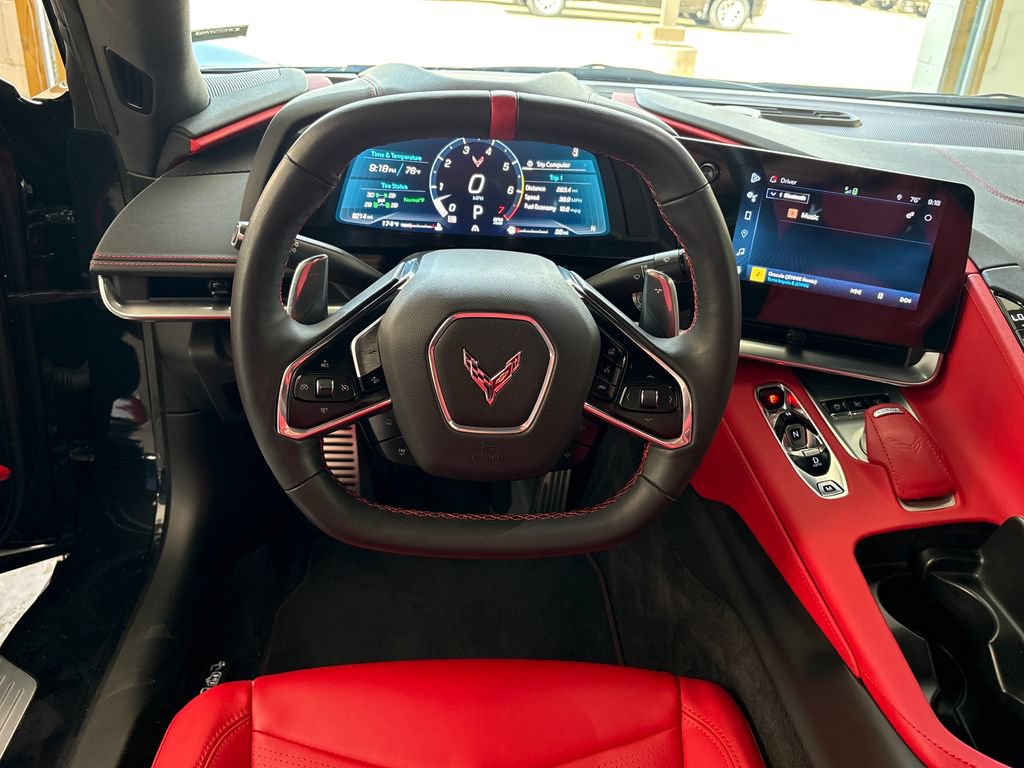 Used 2024 Chevrolet Corvette Stingray Preferred Conv w/ Z51 Performance Package RWD image 18