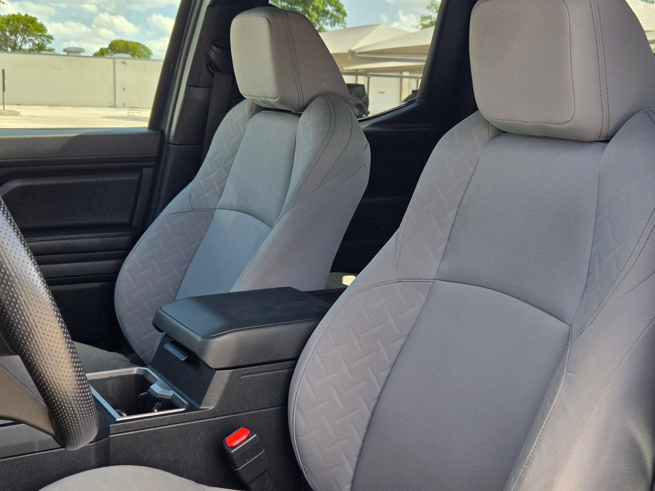 Used 2025 Toyota Tacoma SR5 AWD/4WD image 13
