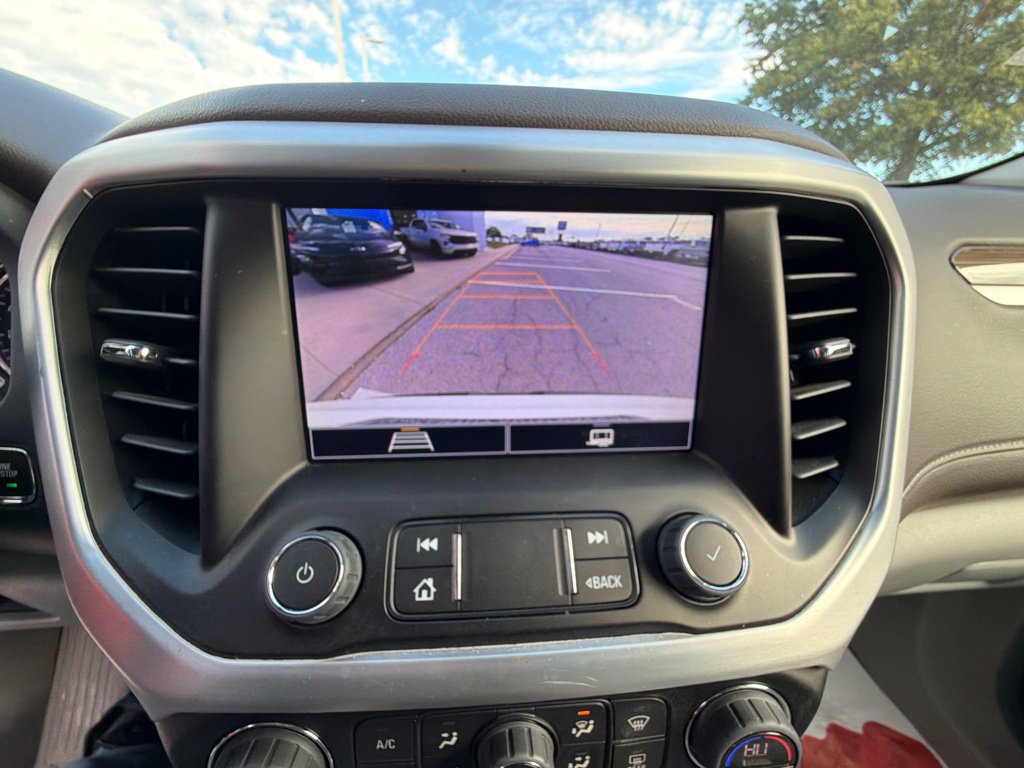 Used 2023 GMC Acadia SLE w/ Driver Convenience Package FWD image 28