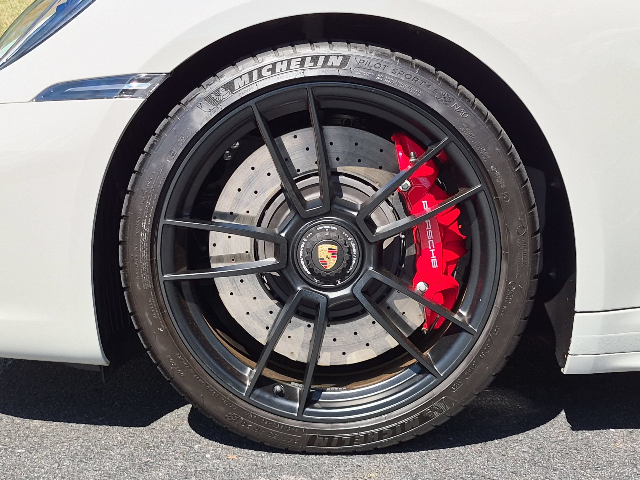 Certified 2023 Porsche 911 Targa 4 GTS AWD/4WD image 36