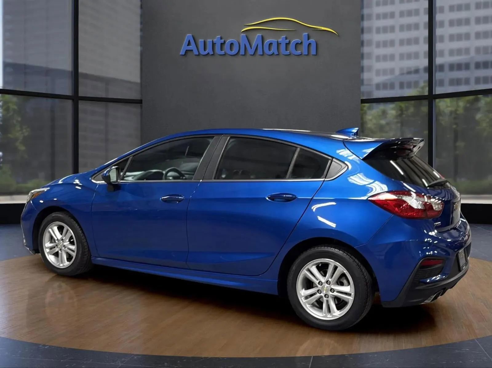 Used 2017 Chevrolet Cruze LT w/ Sun And Sound Package image 6