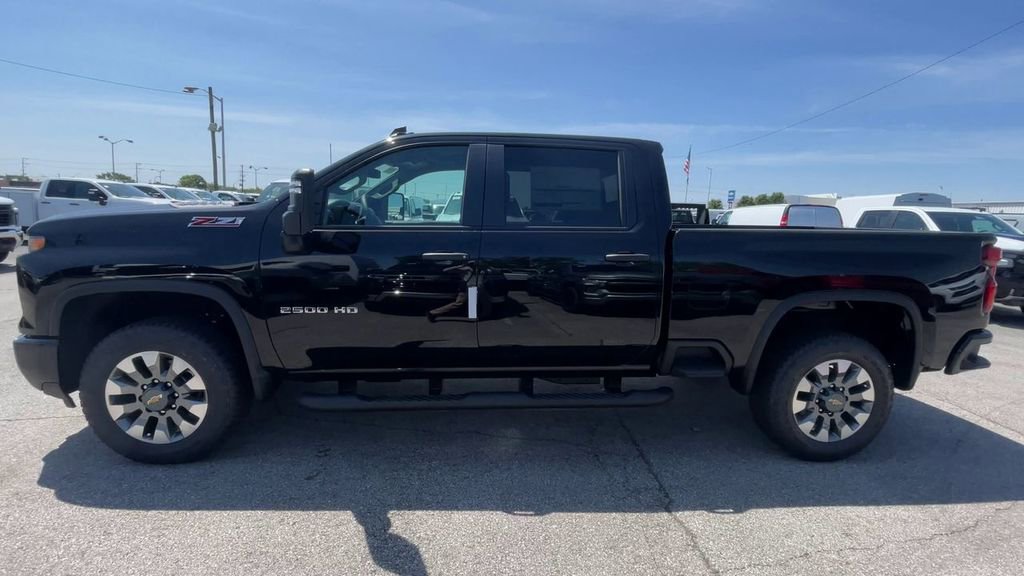 New 2026 Chevrolet Silverado 2500 Custom w/ Custom Value Package AWD/4WD image 7