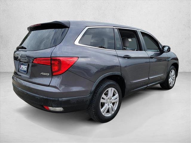 Used 2016 Honda Pilot LX image 5