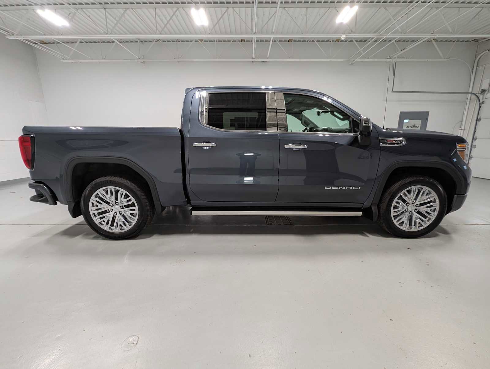 Used 2021 GMC Sierra 1500 Denali w/ Denali Ultimate Package image 7