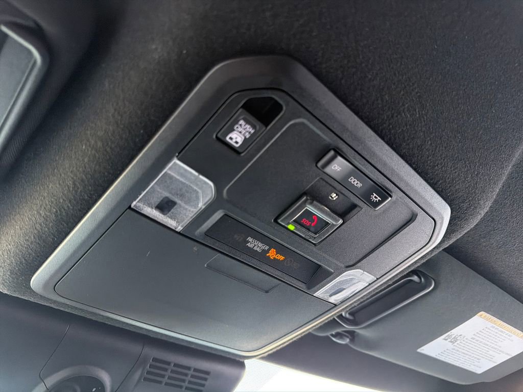 Used 2025 Toyota 4Runner SR5 image 31