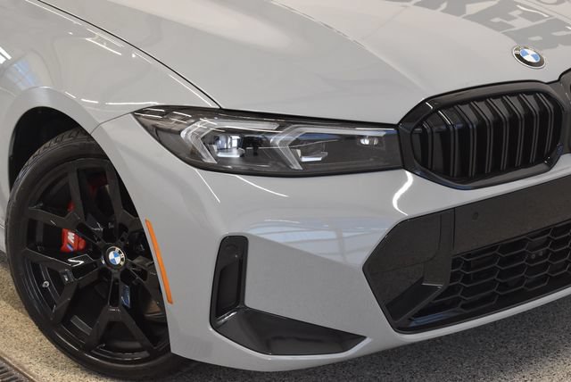 New 2026 BMW 330i xDrive Sedan w/ M Sport Package AWD/4WD image 30